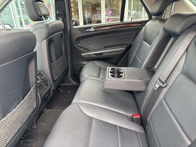 used 2010 Mercedes-Benz M-Class car, priced at $8,500
