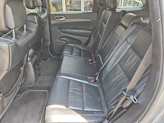 used 2015 Jeep Grand Cherokee car, priced at $11,899