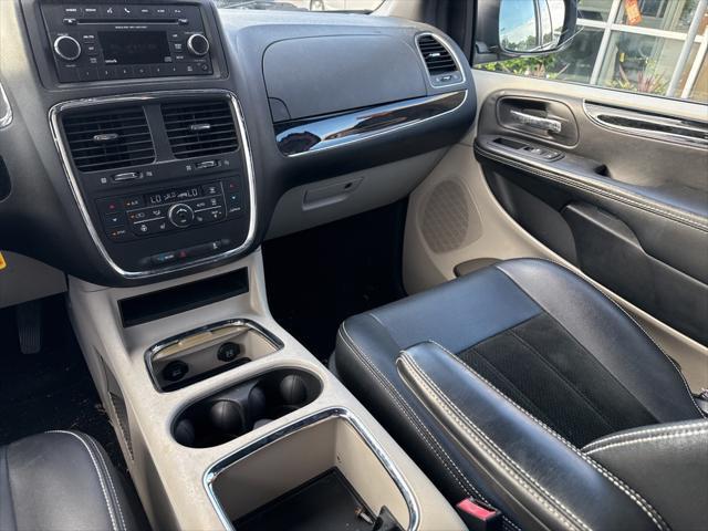 used 2015 Dodge Grand Caravan car, priced at $8,999