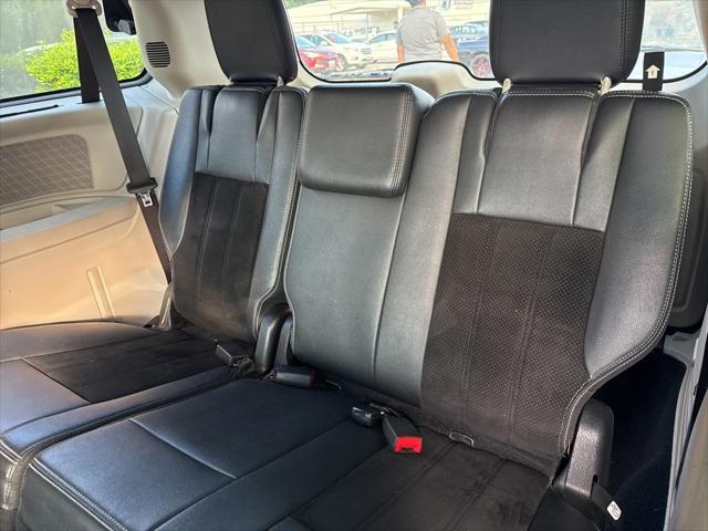 used 2015 Dodge Grand Caravan car, priced at $8,999