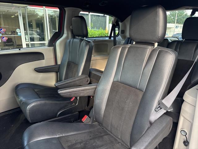 used 2015 Dodge Grand Caravan car, priced at $8,999