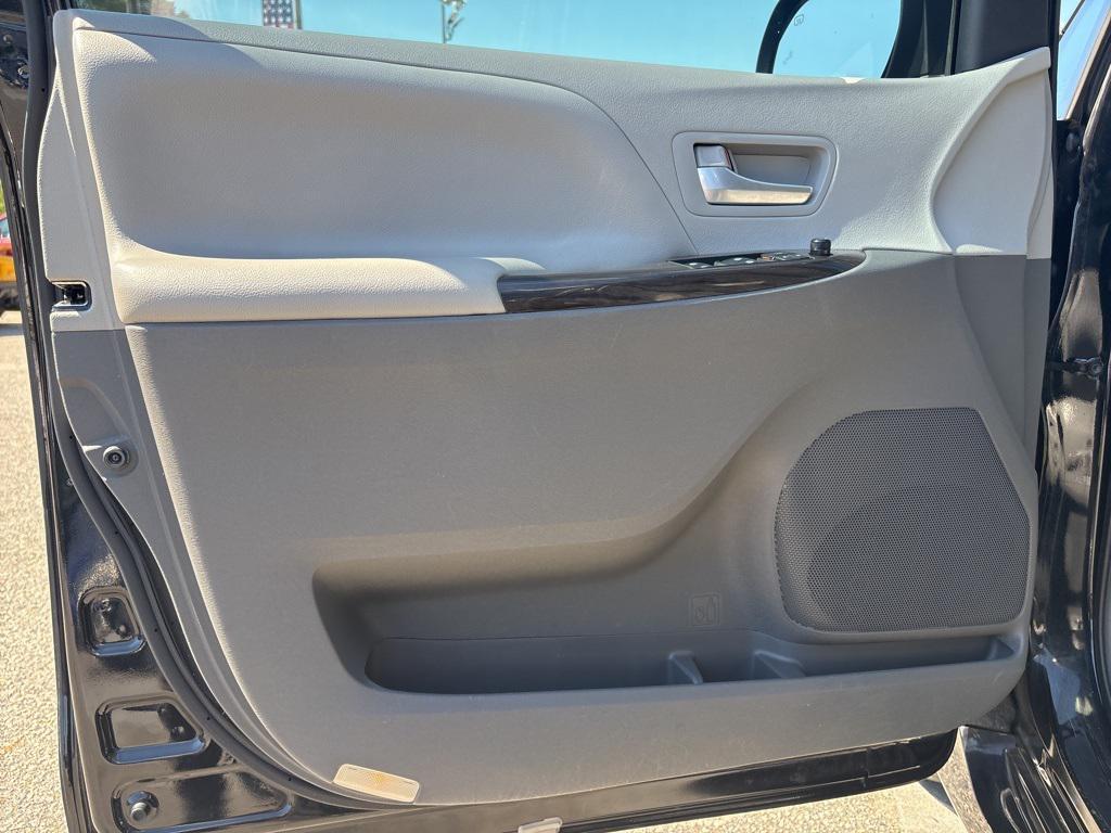 used 2020 Toyota Sienna car, priced at $15,899