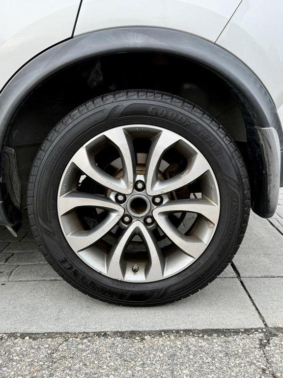 used 2011 Nissan Juke car, priced at $6,500