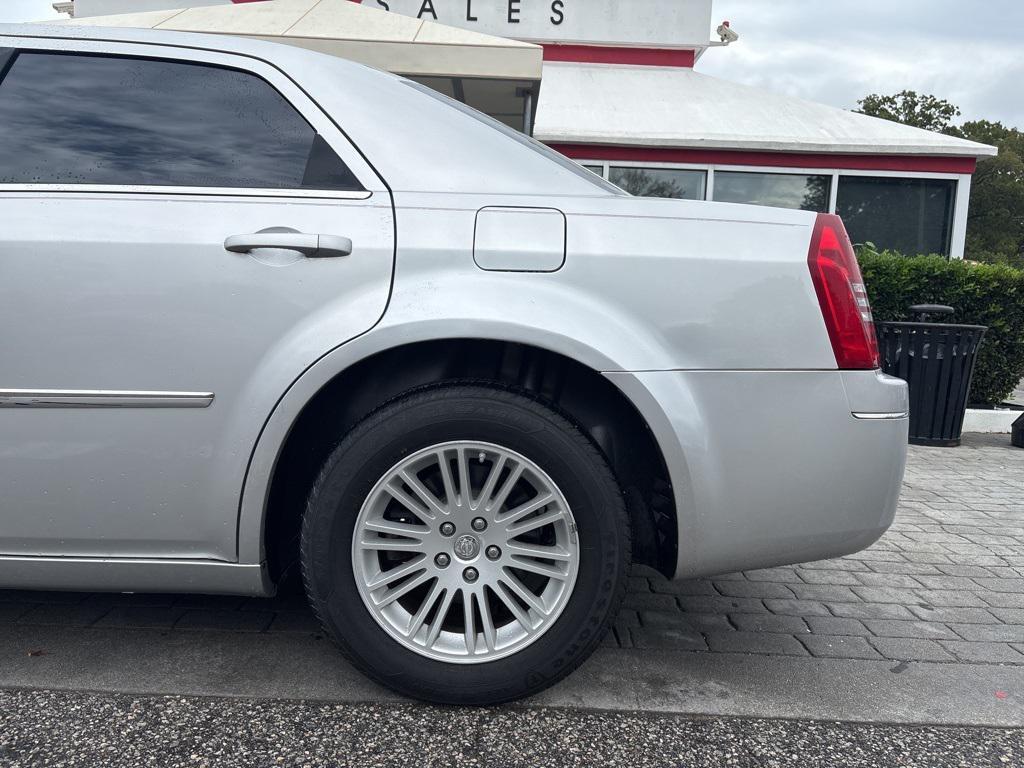 used 2009 Chrysler 300 car, priced at $5,999