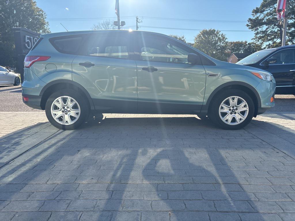 used 2013 Ford Escape car, priced at $5,999
