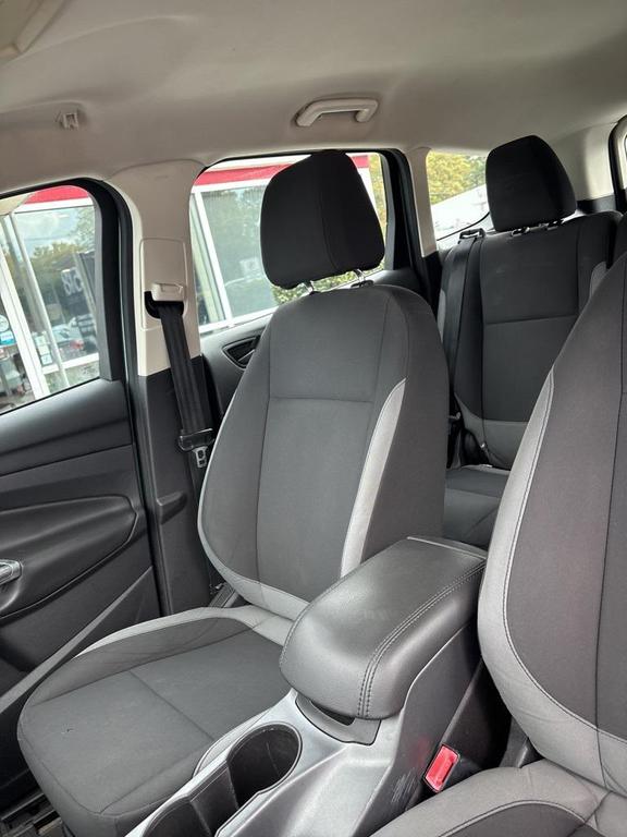 used 2013 Ford Escape car, priced at $5,999