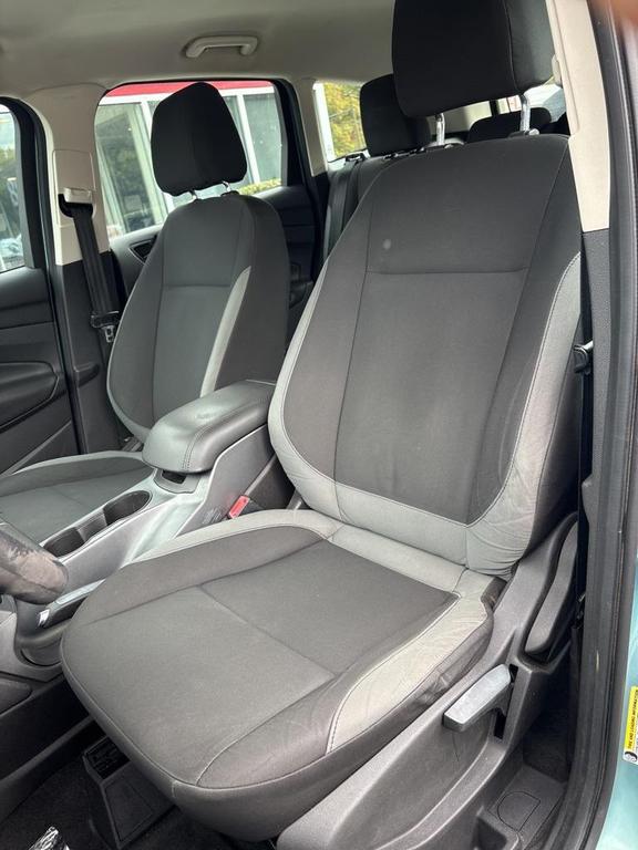 used 2013 Ford Escape car, priced at $5,999