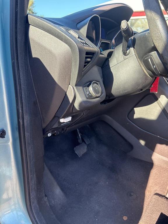used 2013 Ford Escape car, priced at $5,999