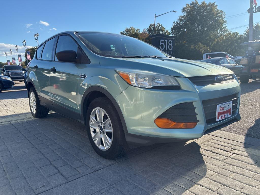 used 2013 Ford Escape car, priced at $5,999