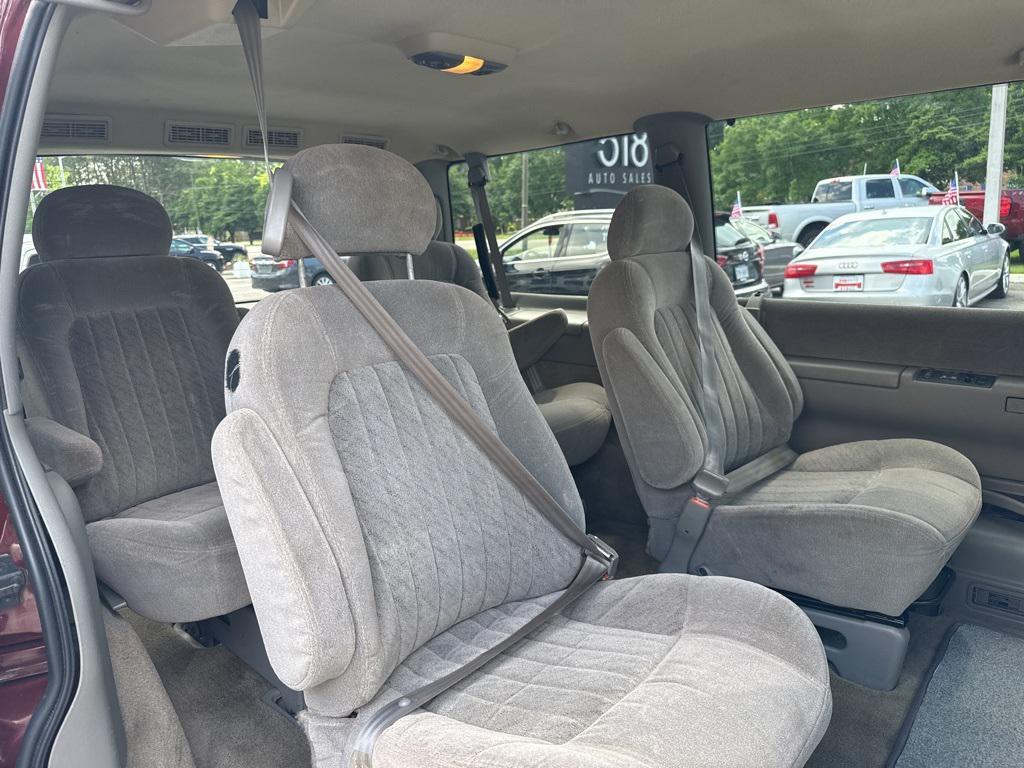 used 2002 GMC Safari car, priced at $3,999
