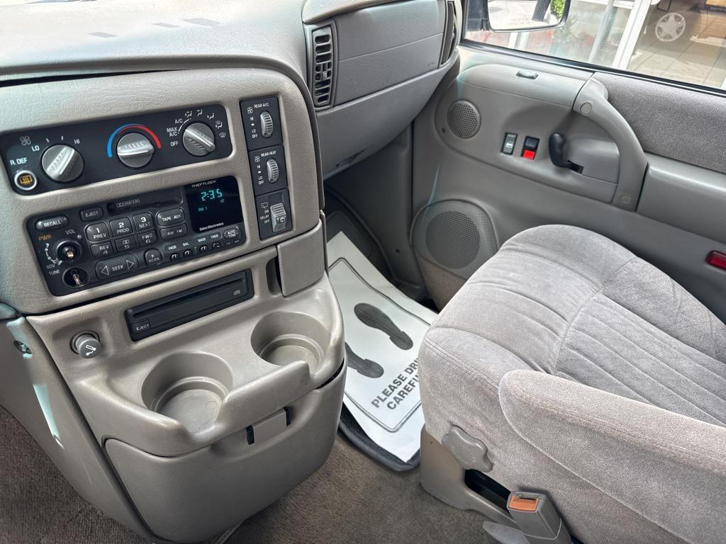 used 2002 GMC Safari car, priced at $3,999