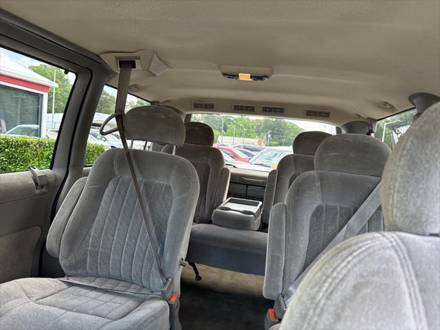 used 2002 GMC Safari car, priced at $5,000