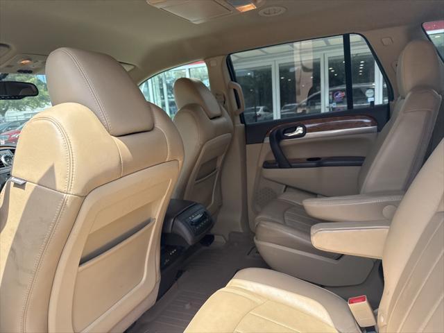 used 2011 Buick Enclave car, priced at $7,500