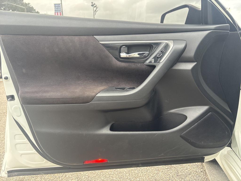used 2013 Nissan Altima car, priced at $7,999