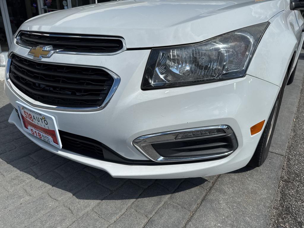 used 2015 Chevrolet Cruze car, priced at $6,500