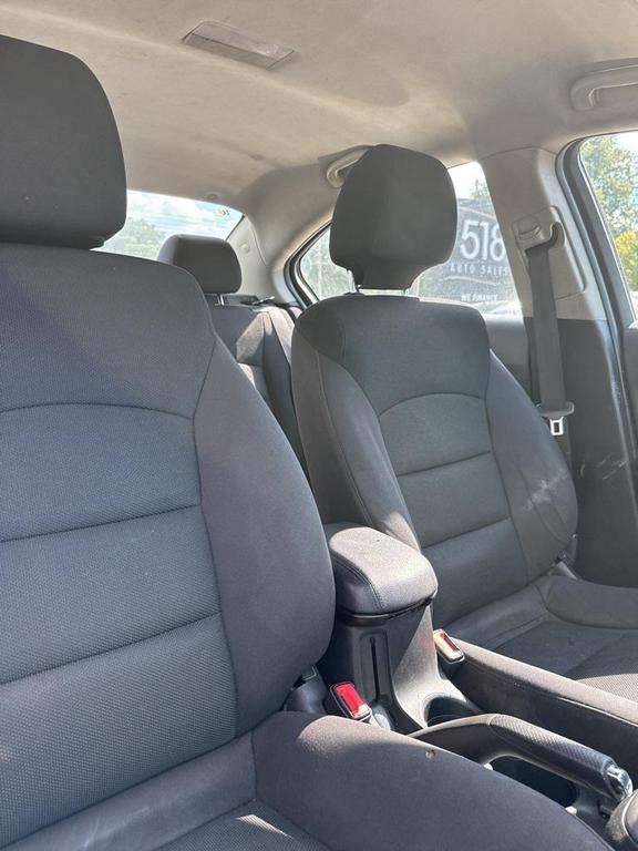 used 2015 Chevrolet Cruze car, priced at $6,500
