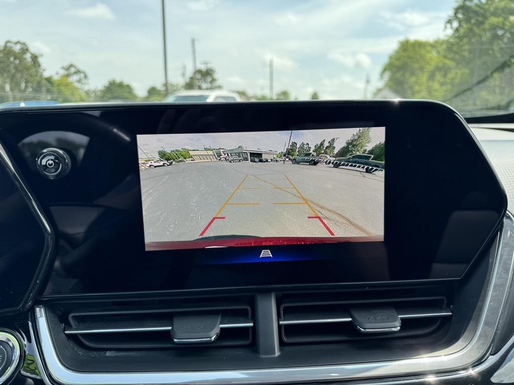 used 2025 Chevrolet Trax car, priced at $22,431