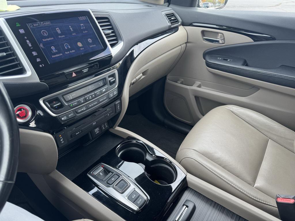 used 2016 Honda Pilot car, priced at $14,244