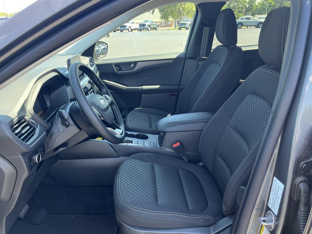 new 2025 Ford Escape car, priced at $27,000