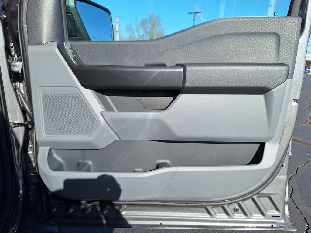 new 2025 Ford F-150 car, priced at $39,750