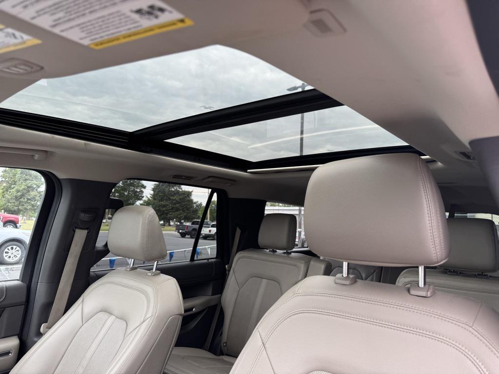 used 2021 Ford Expedition car, priced at $31,357