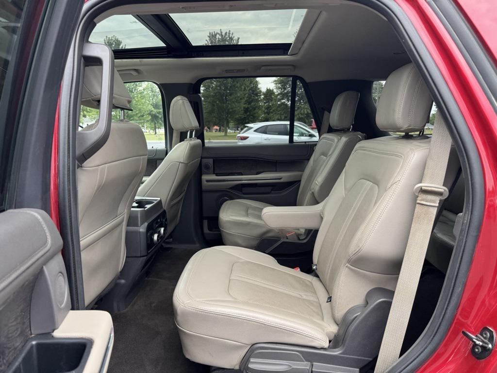 used 2021 Ford Expedition car, priced at $31,357