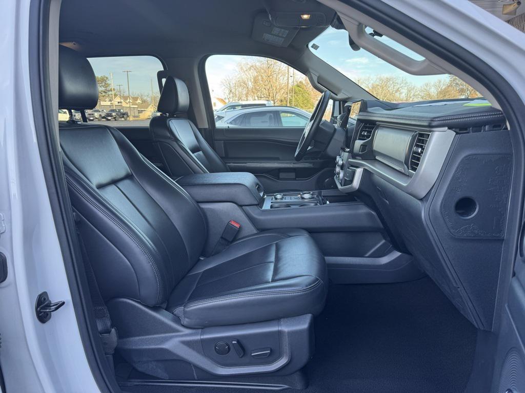 used 2024 Ford Expedition car, priced at $44,885