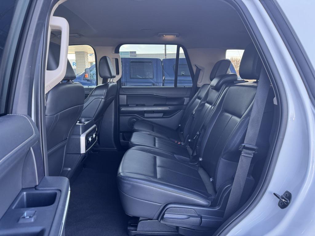 used 2024 Ford Expedition car, priced at $44,885