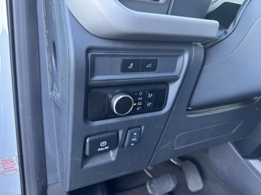 used 2024 Ford Expedition car, priced at $44,885