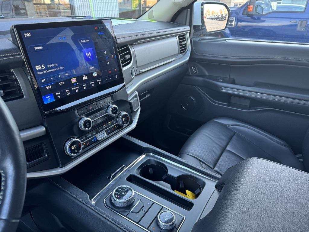 used 2024 Ford Expedition car, priced at $44,885