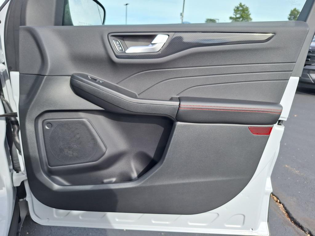 new 2026 Ford Escape car, priced at $32,500