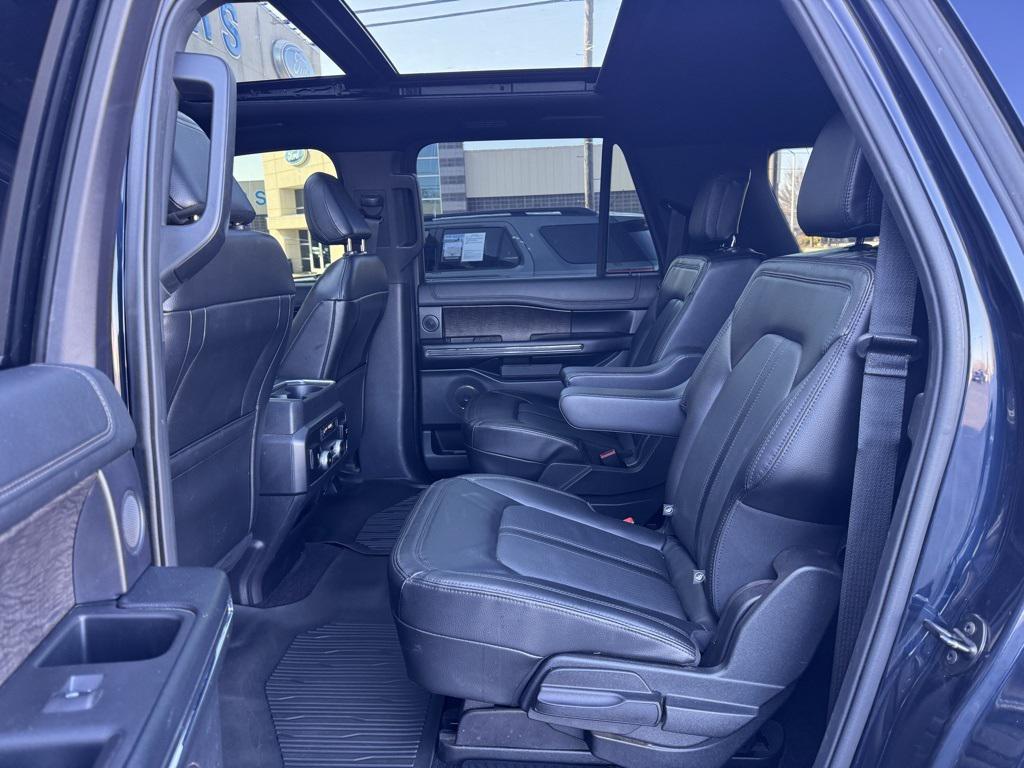 used 2021 Ford Expedition Max car, priced at $35,000