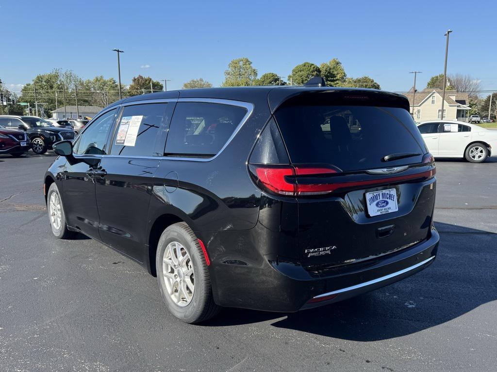 used 2024 Chrysler Pacifica car, priced at $27,153
