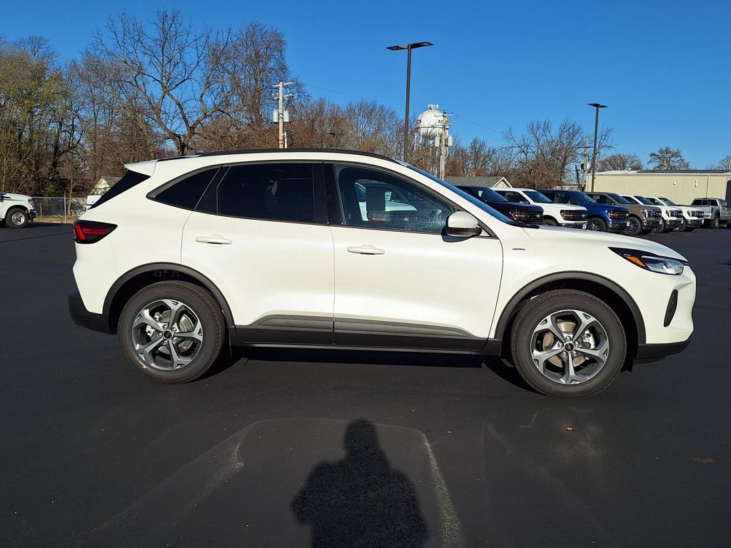 new 2026 Ford Escape car, priced at $34,000