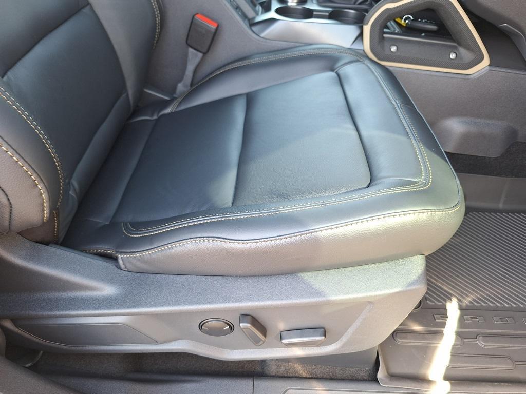 new 2025 Ford Bronco car, priced at $62,500