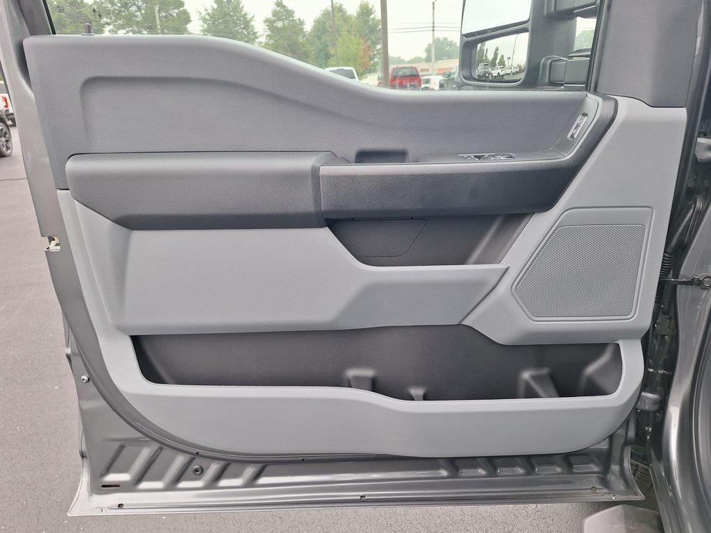 new 2025 Ford F-350 car, priced at $56,000