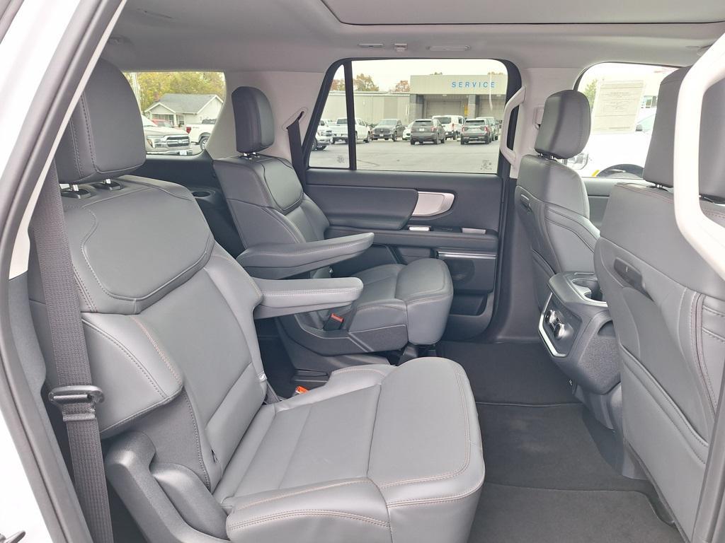 new 2025 Ford Expedition Max car, priced at $72,200