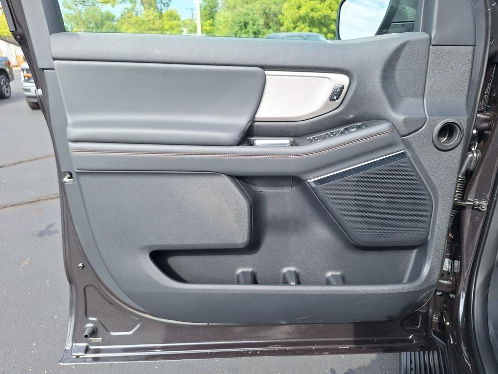 new 2025 Ford Expedition car, priced at $69,000