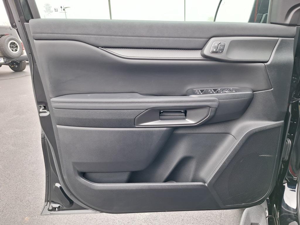 new 2025 Ford Ranger car, priced at $57,500