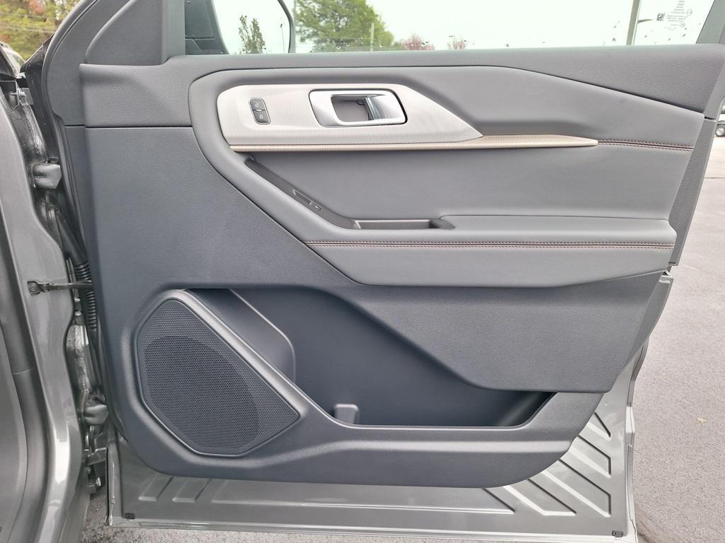 new 2026 Ford Explorer car, priced at $46,000