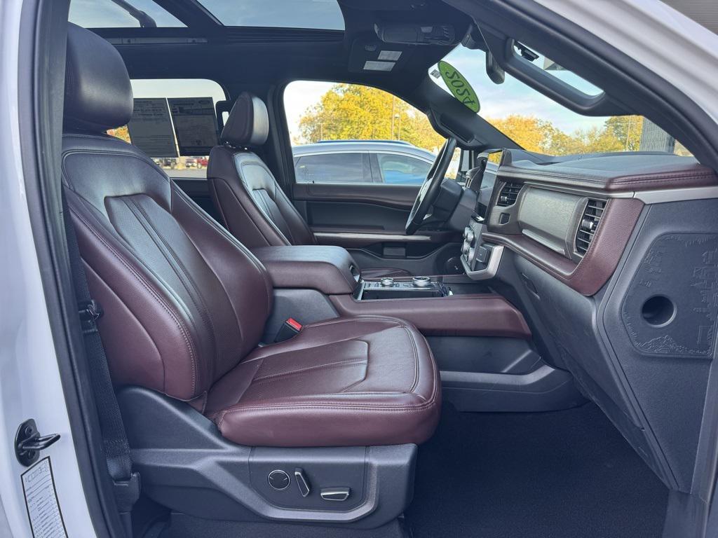 used 2024 Ford Expedition car, priced at $47,855