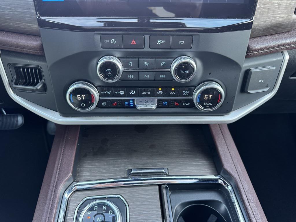 used 2024 Ford Expedition car, priced at $47,855