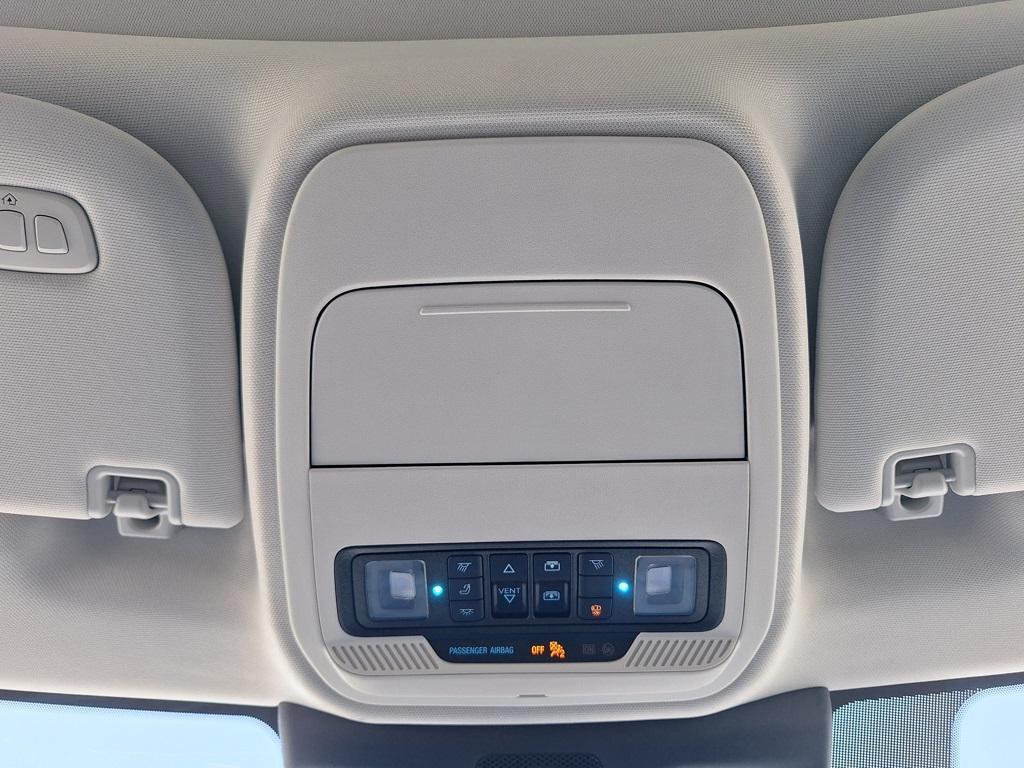 new 2025 Ford Expedition car, priced at $70,000