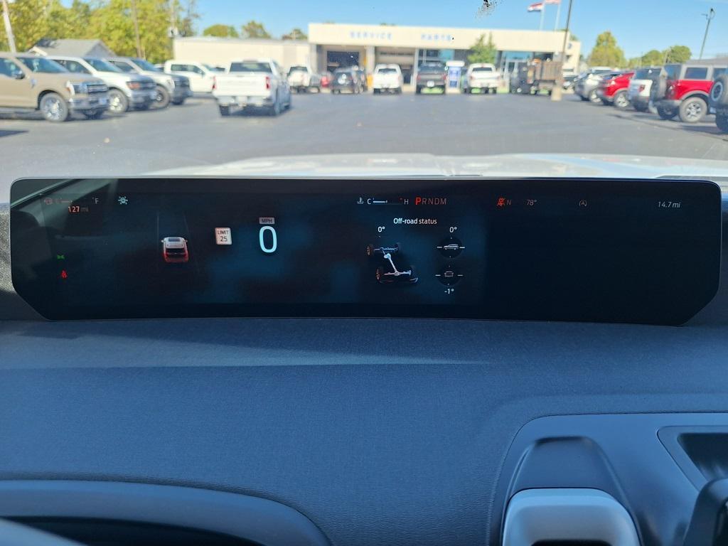 new 2025 Ford Expedition car, priced at $70,000