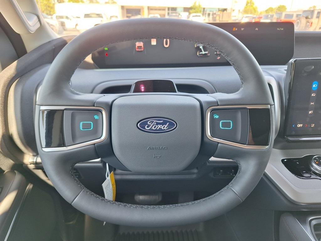 new 2025 Ford Expedition car, priced at $70,000