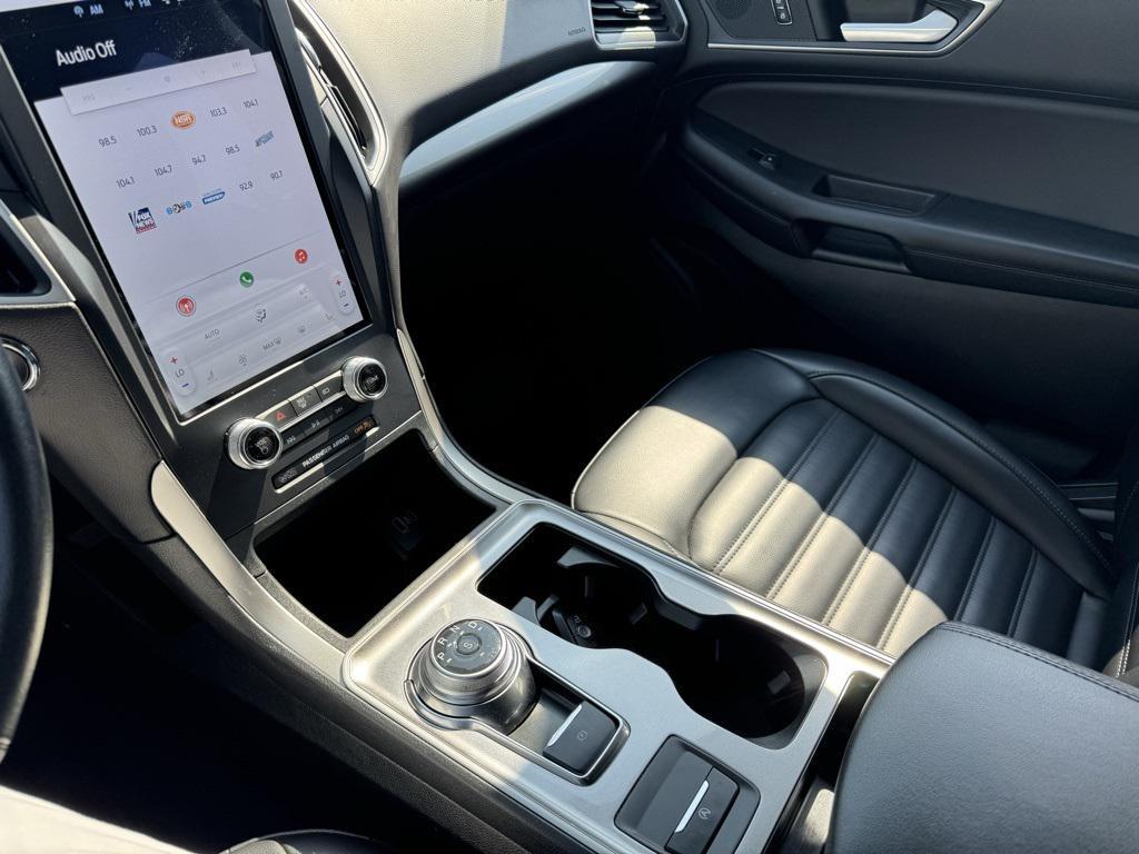 used 2024 Ford Edge car, priced at $21,276