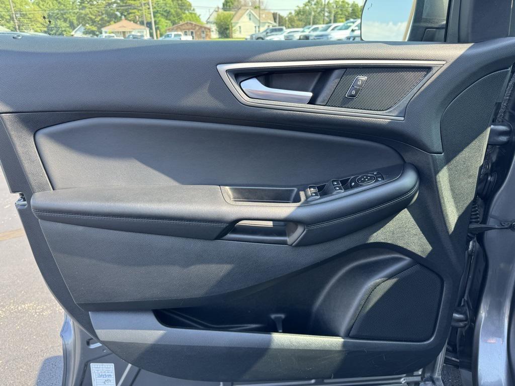 used 2024 Ford Edge car, priced at $21,276