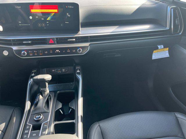 new 2025 Kia Sorento car, priced at $37,695