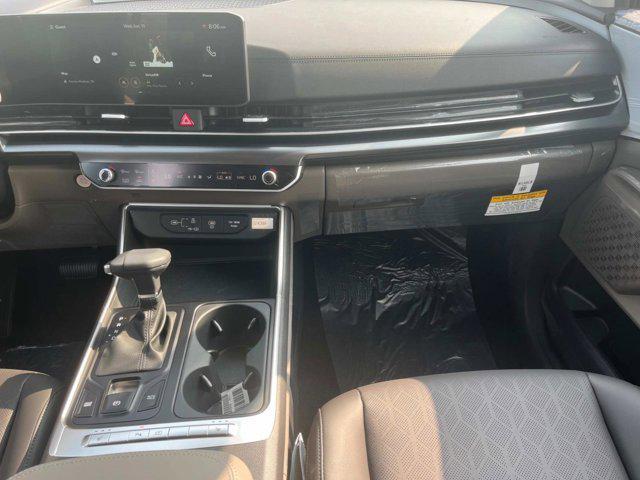 new 2025 Kia Carnival car, priced at $40,995