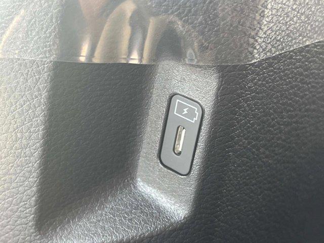 new 2025 Kia Carnival car, priced at $40,995